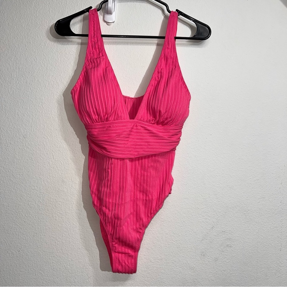 Women's Shein Pink One-Piece Swimsuit Size Large-NWT Slimming‎ Tummy Rushing